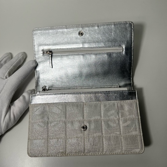 Chanel Travel Ligne Line Wallet On Chain WOC Crossbody Purse Bag - Picture 10 of 16